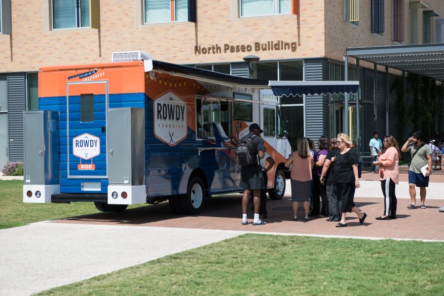 The new Rowdy food truck “Curbside” offers a weekly rotating food menu. Photo by Ethan Pham