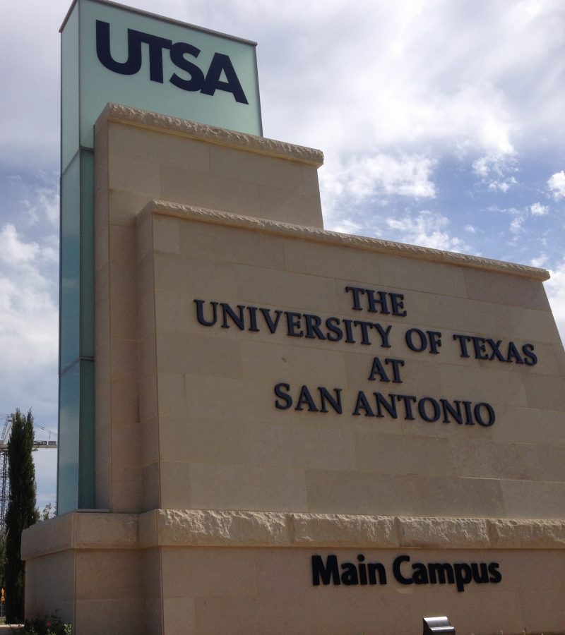 UTSA entrance sign