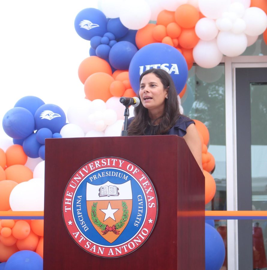 Lisa+Campos+speaks+at+the+grand+opening+of+UTSAs+Roadrunner+Athletics+Center+of+Excellence+last+year.+The+completion+of+the+facility+is+just+one+of+many+advancements+for+UTSA+that+has+occurred+under+Campos+watch+as+the+Athletic+Director+of+the+university.+
