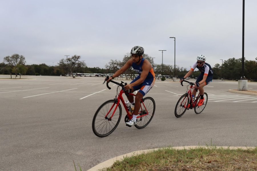 Getting to know the UTSA Cycling Team