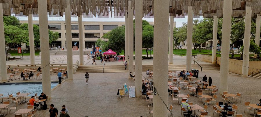 UTSA will be moving to Canvas Learning Management System beginning in Fall 2023, after using Blackboard for the past 12 years.