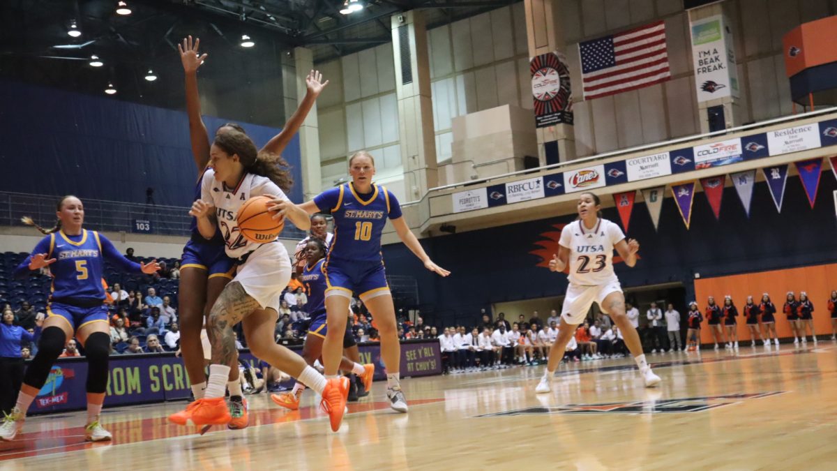 Women’s basketball tops St. Mary’s in exhibition game