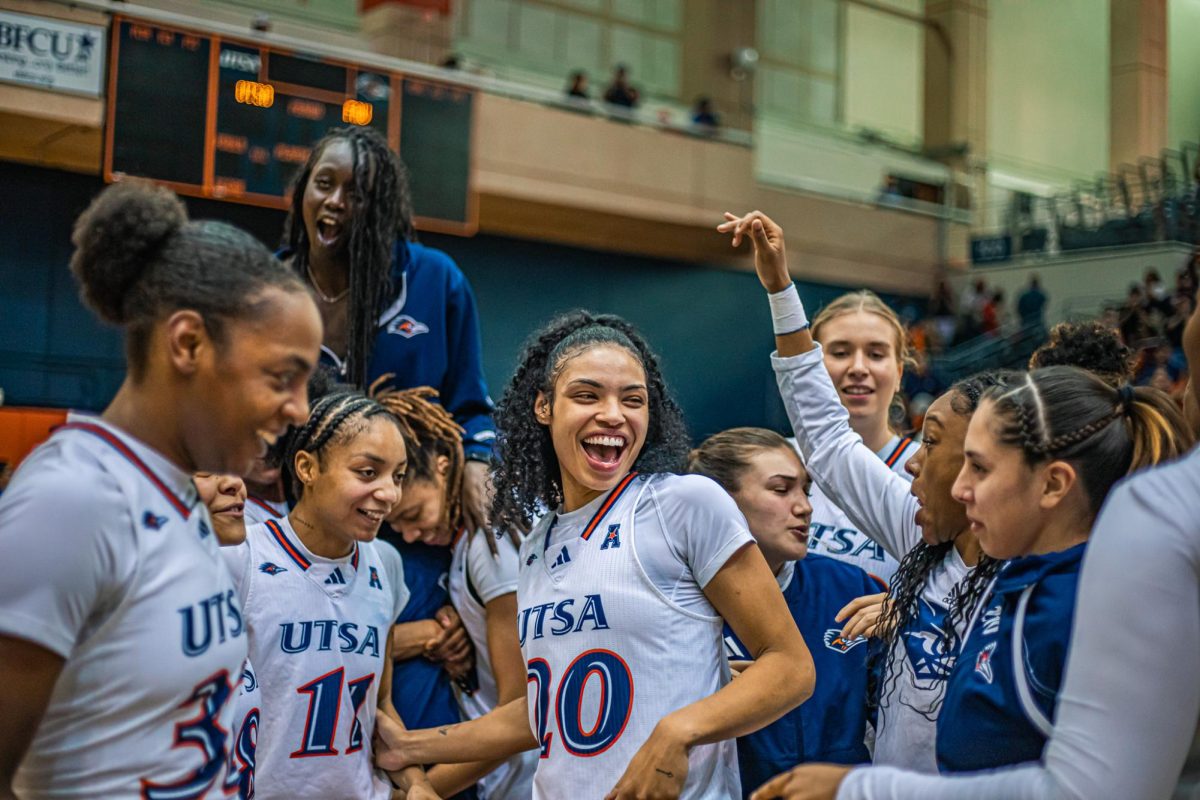 Jordyn Jenkins, Sidney Love and Maya Linton celebrate their win against Florida Atlantic