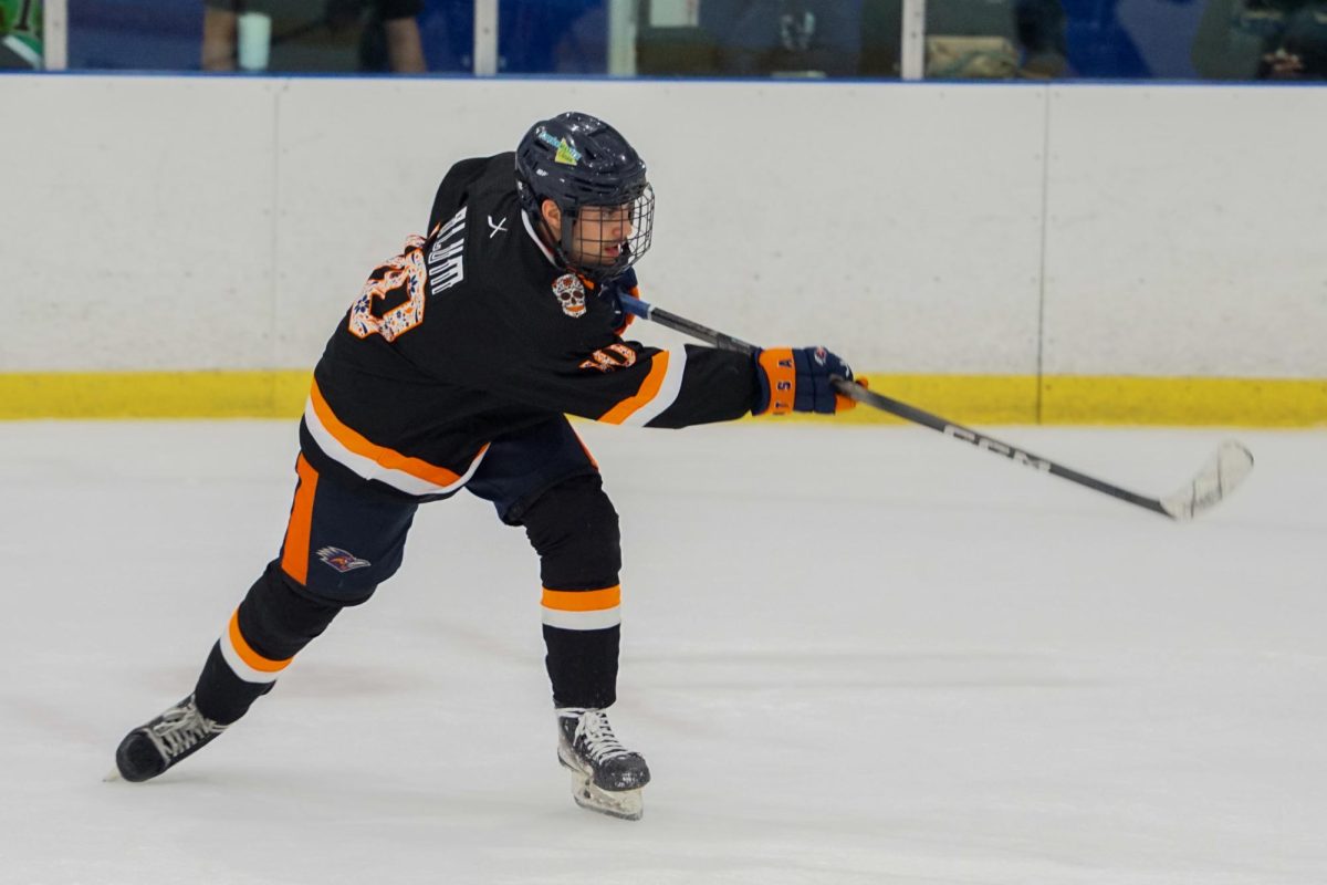 UTSA hockey sweeps season finale against Tulane
